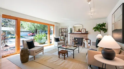 $1,600,000 | 118 Marinda Drive, Fairfax, CA 94930