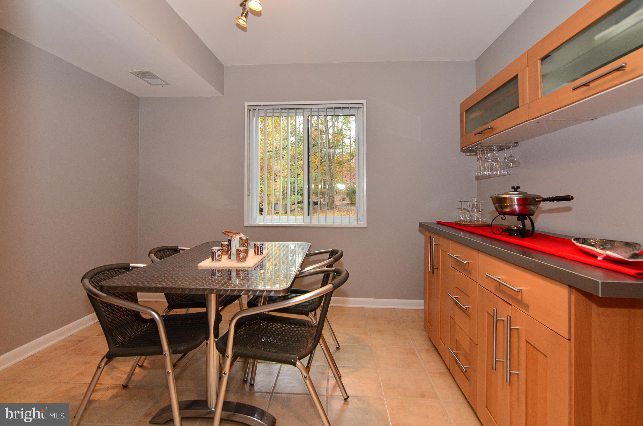 1406 Northgate Square, Unit 1A Reston, VA 20190 - Photo 3 of 38 Dining Room