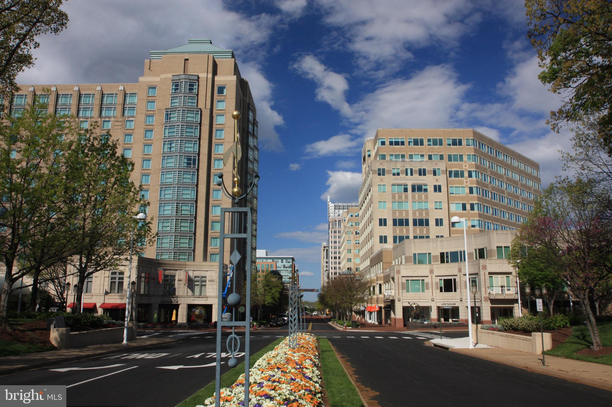 1406 Northgate Square, Unit 1A Reston, VA 20190 - Photo 32 of 38 Minutes from Reston Town Center