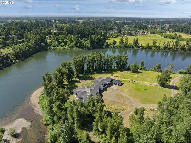 $5,550,000 | 32088 Southwest Peach Cove Road, West Linn, OR 97068