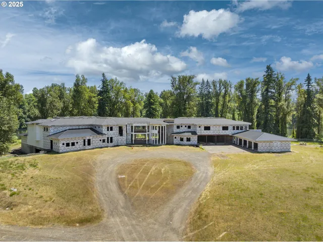$5,550,000 | 32088 Southwest Peach Cove Road, West Linn, OR 97068