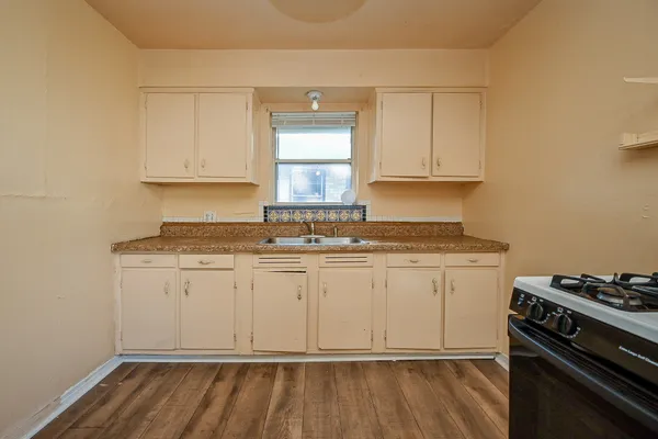 $1,895 | 10302 Woodwind Drive, Houston, TX 77025