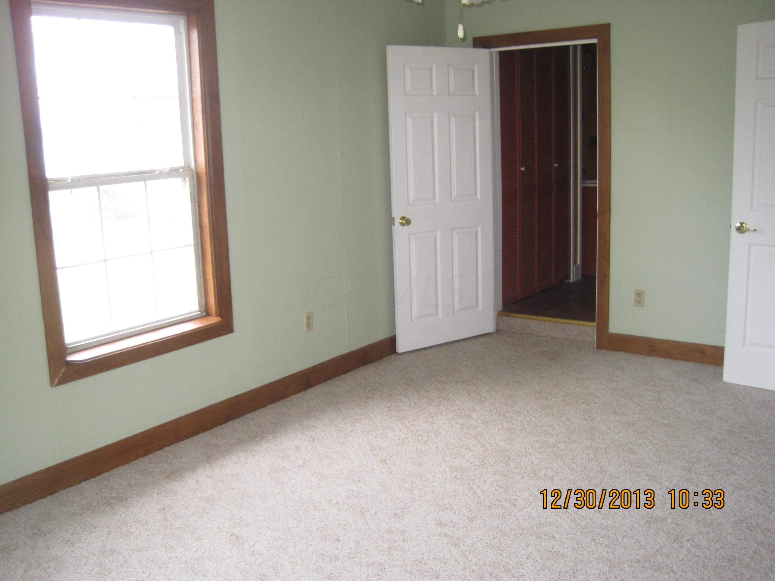 14960 Hicks Road Mount Sterling, OH 43143 - Photo 4 of 13