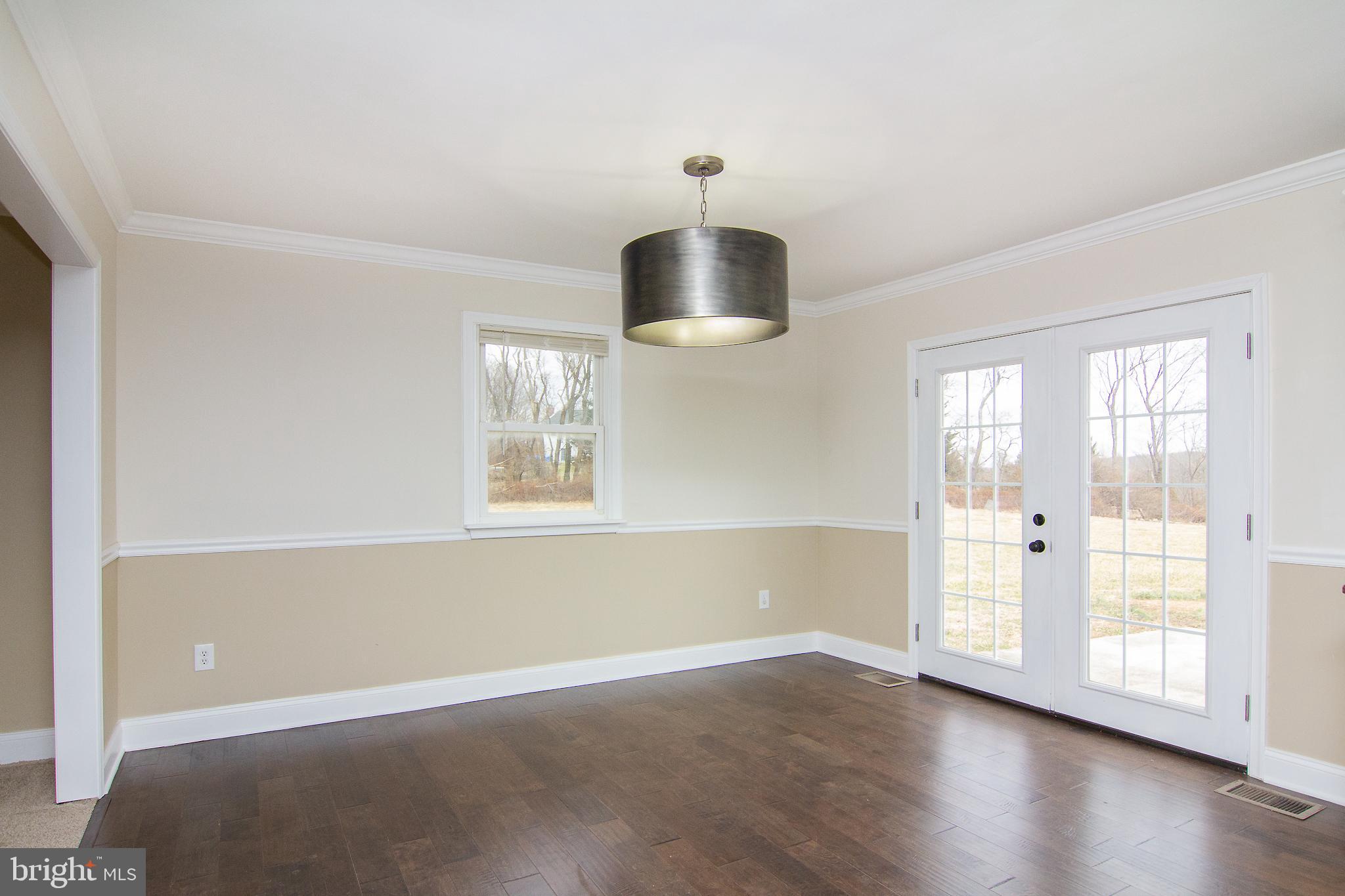 2323 Gillis Road Mount Airy, MD 21771 - Photo 10 of 31 Dining Room