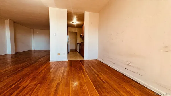 $409,000 | 142-05 Roosevelt Avenue, Unit 611 | Downtown Flushing