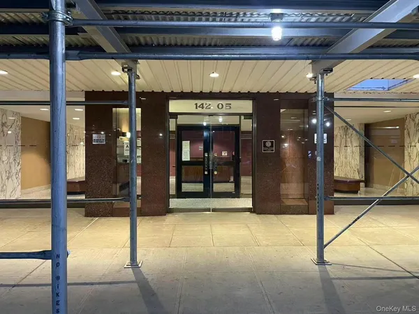 $409,000 | 142-05 Roosevelt Avenue, Unit 611 | Downtown Flushing
