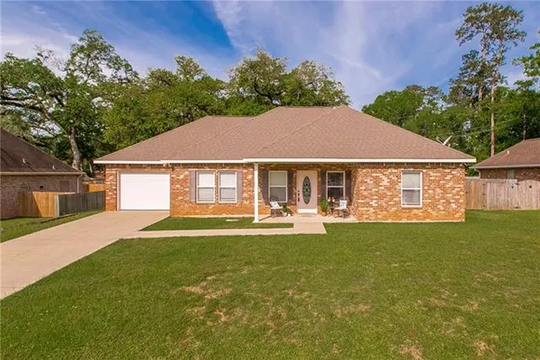 $250,000 | 340 Silverstone Circle, Ponchatoula, LA 70454