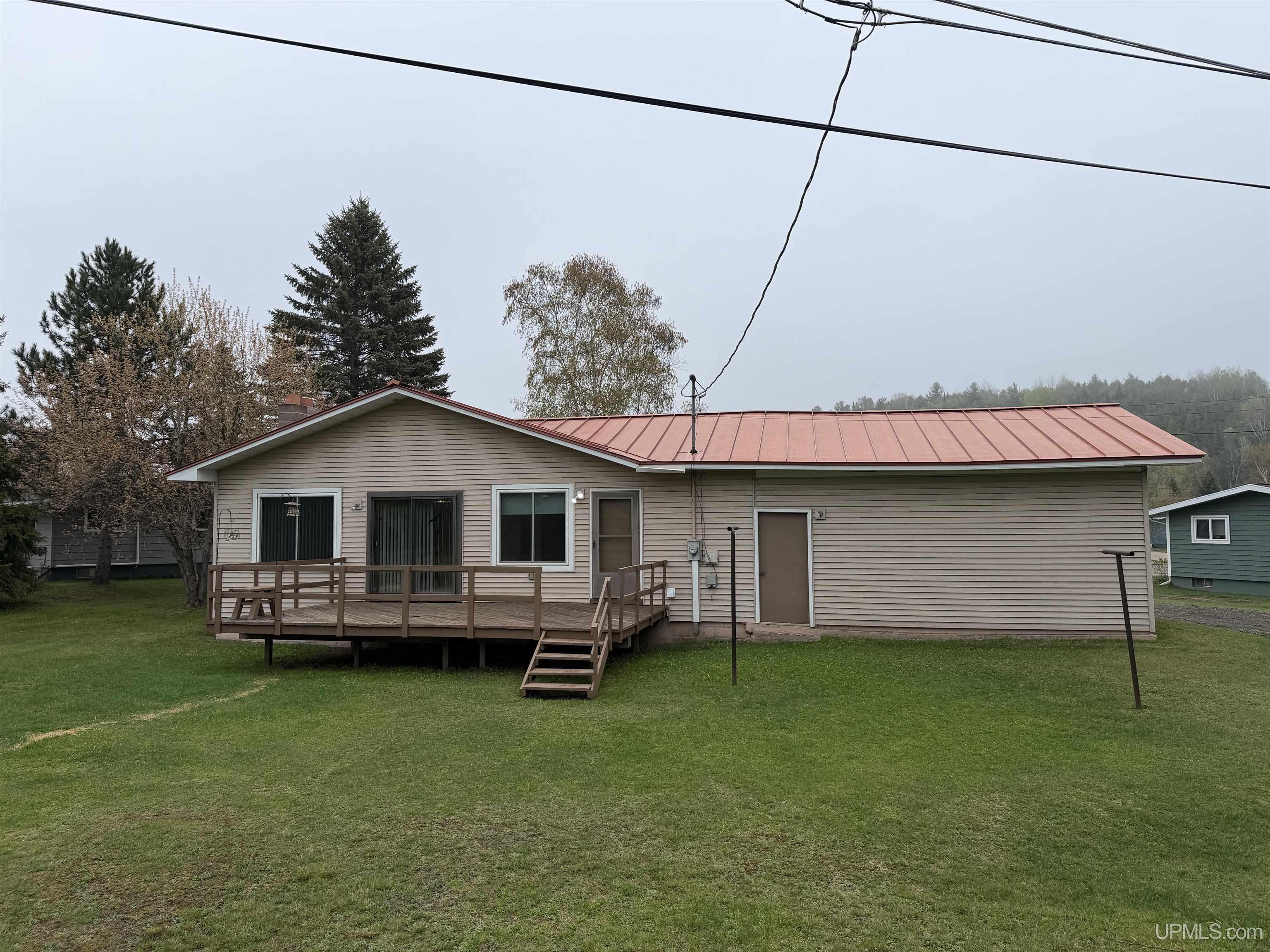 1155 9th Street Ishpeming, MI 49849 - Photo 4 of 41