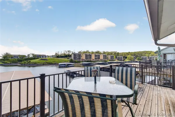 $184,500 | 291 Southwood Shores Place, Unit 3D, Lake Ozark, MO 65049