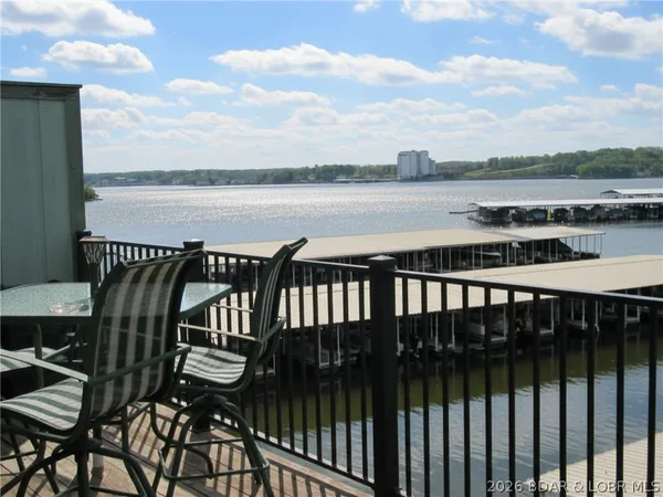 $184,500 | 291 Southwood Shores Place, Unit 3D, Lake Ozark, MO 65049