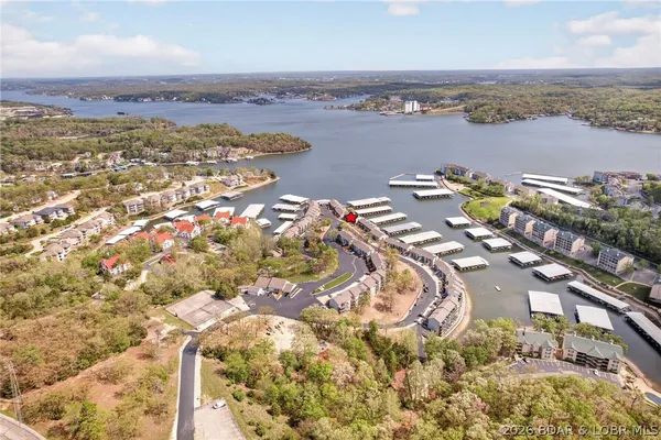 $184,500 | 291 Southwood Shores Place, Unit 3D, Lake Ozark, MO 65049