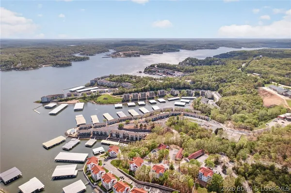 $184,500 | 291 Southwood Shores Place, Unit 3D, Lake Ozark, MO 65049