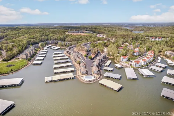 $184,500 | 291 Southwood Shores Place, Unit 3D, Lake Ozark, MO 65049