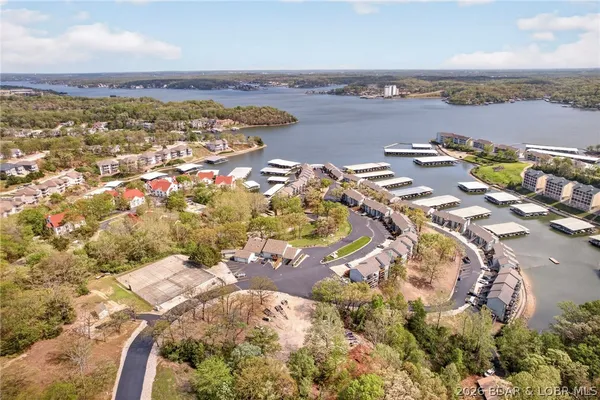 $184,500 | 291 Southwood Shores Place, Unit 3D, Lake Ozark, MO 65049