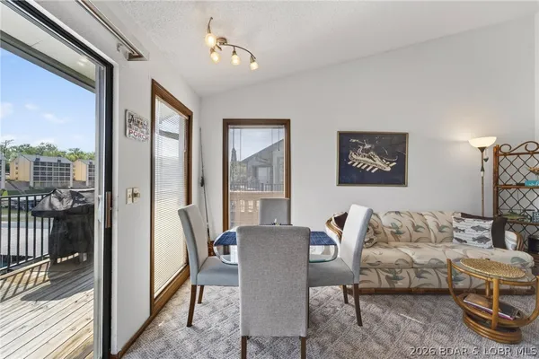 $184,500 | 291 Southwood Shores Place, Unit 3D, Lake Ozark, MO 65049