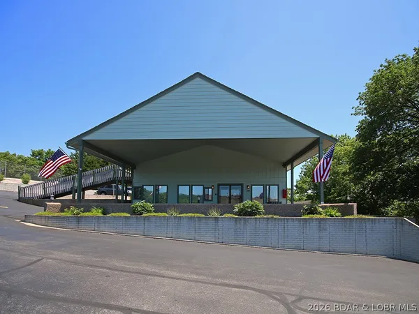 $184,500 | 291 Southwood Shores Place, Unit 3D, Lake Ozark, MO 65049