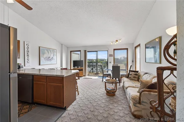 $184,500 | 291 Southwood Shores Place, Unit 3D, Lake Ozark, MO 65049