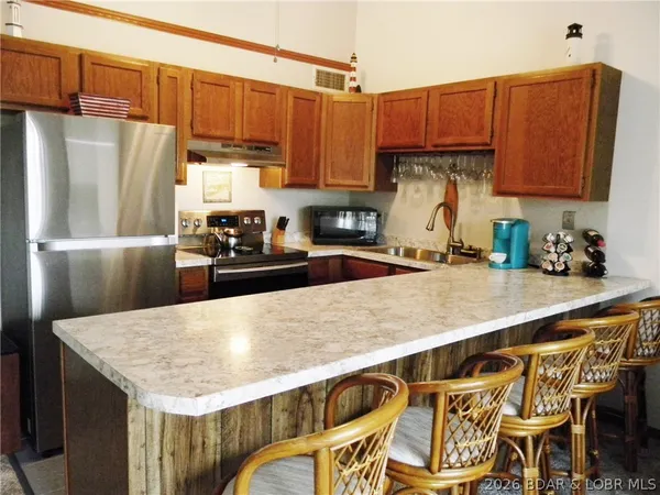 $184,500 | 291 Southwood Shores Place, Unit 3D, Lake Ozark, MO 65049