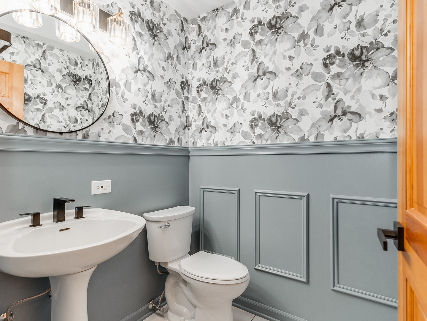 3219 North Richmond Street Chicago, IL 60618 - Photo 11 of 26