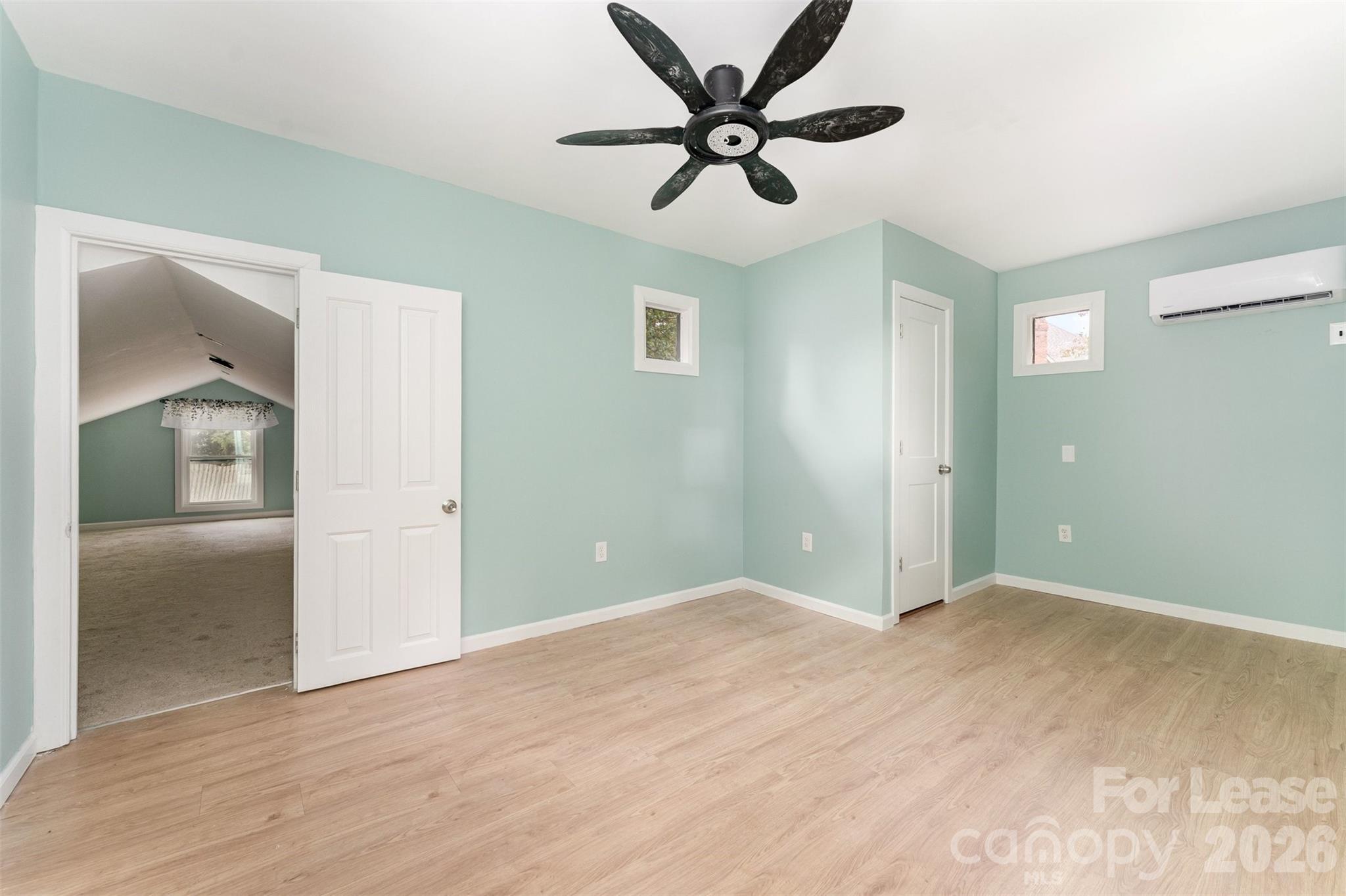 1906 New Garden Road Greensboro, NC 27410 - Photo 32 of 35