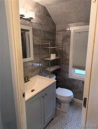 $284,900 | 783 Highland Avenue, Tonawanda, NY 14223