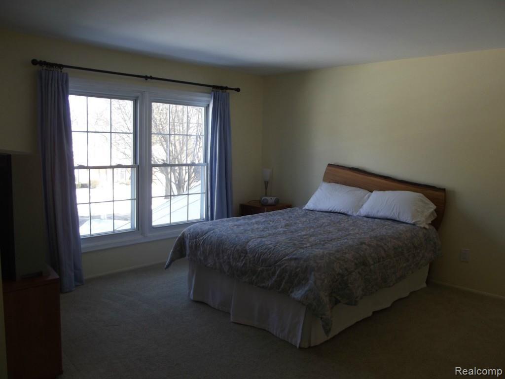 929 Hemlock Drive Rochester, MI 48307 - Photo 14 of 34 DSCF3075.jpg