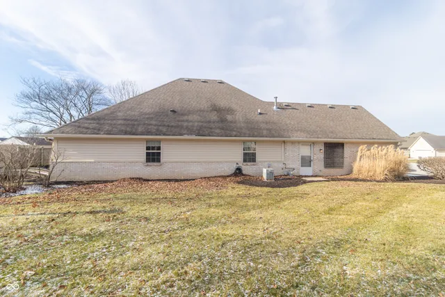 $333,500 | 1781 Stonewall Circle, Greenfield, IN 46140