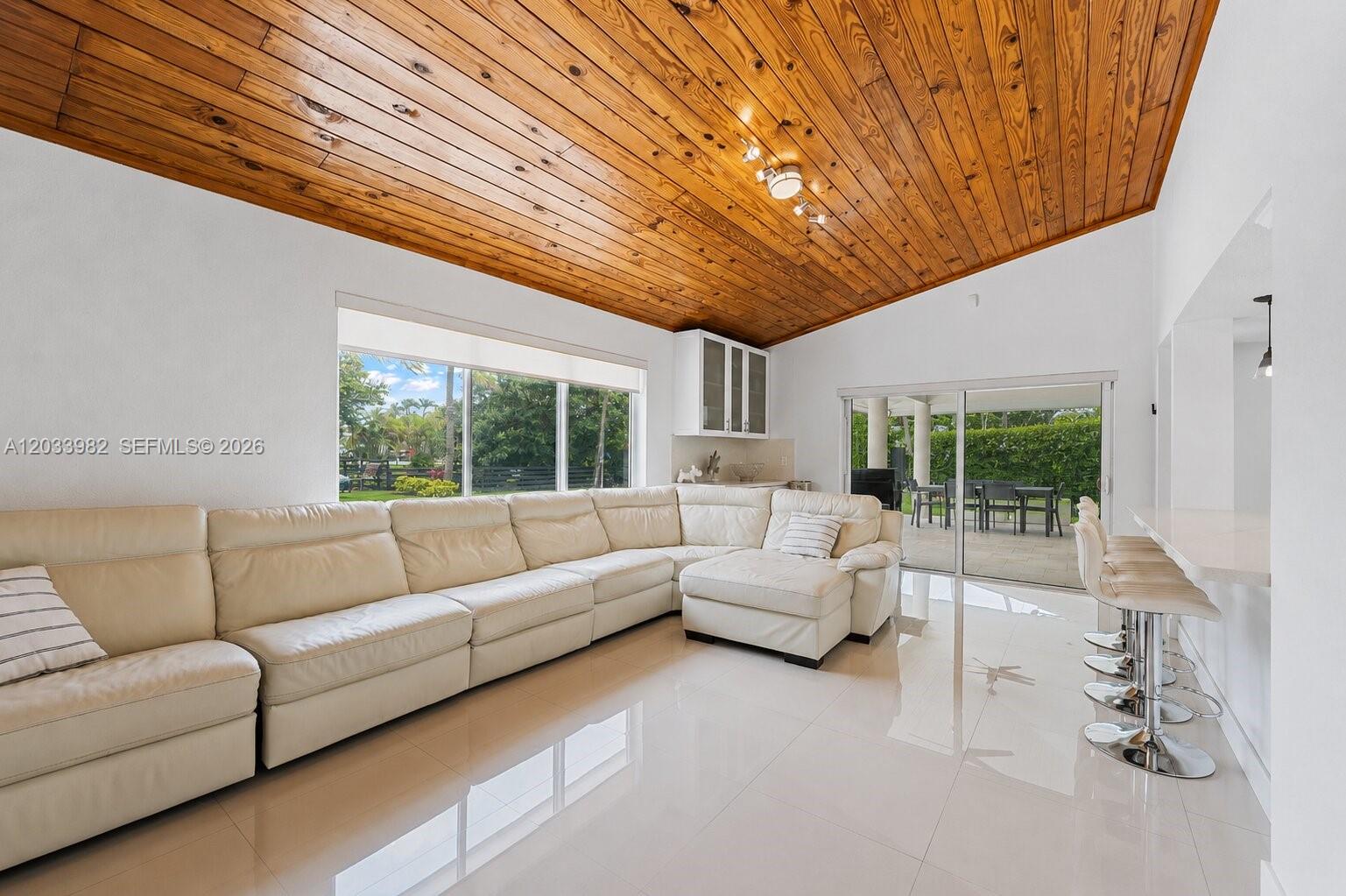 9780 Southwest 19th Street Miami, FL 33165 - Photo 9 of 34