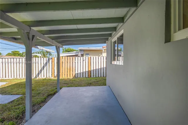 $3,750 | 6371 Scott Street, Hollywood, FL 33024