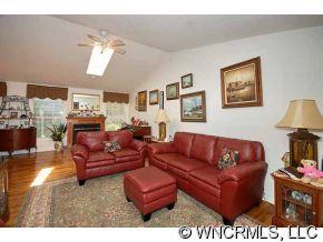 116 Allen Paul Road Hendersonville, NC 28791 - Photo 3 of 12 Gallery Image 3