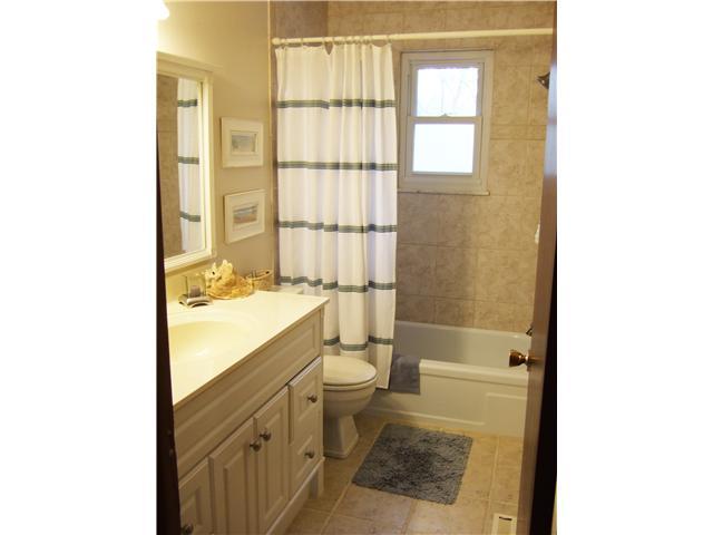 2432 Merbrook Road Columbus, OH 43235 - Photo 13 of 18 Gallery Image 13