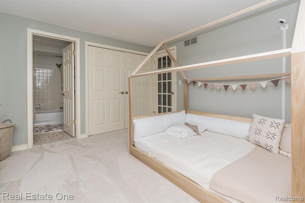 1846 Streamedge Court Rochester Hills, MI 48309 - Photo 14 of 25
