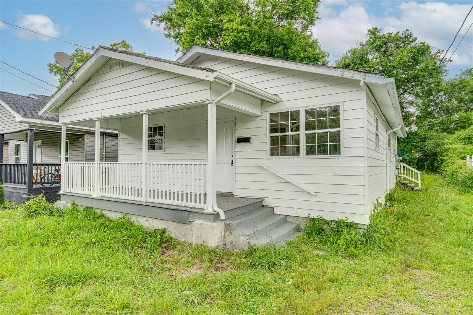 604 Dodson Avenue Chattanooga, TN 37404 - Photo 2 of 21 02-604 Dodds Ave-2