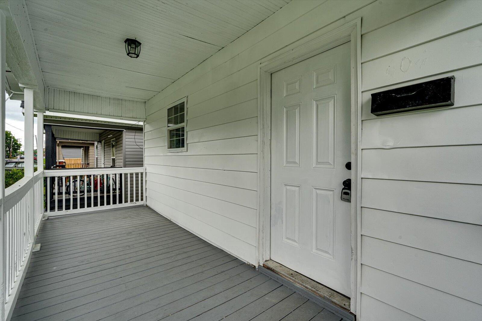 604 Dodson Avenue Chattanooga, TN 37404 - Photo 3 of 21 03-604 Dodds Ave-3