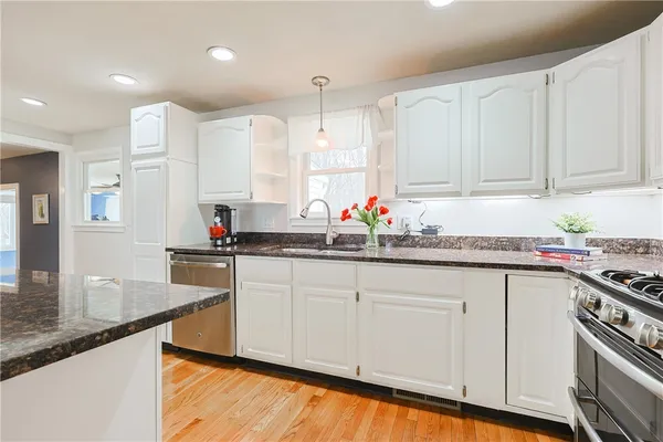 $525,000 | 40 Forestdale Drive, Cumberland, RI 02864