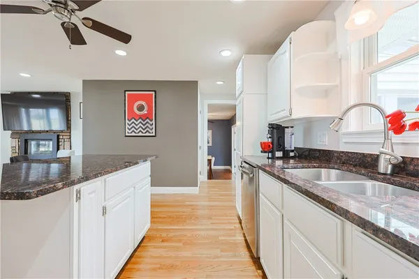 $525,000 | 40 Forestdale Drive, Cumberland, RI 02864