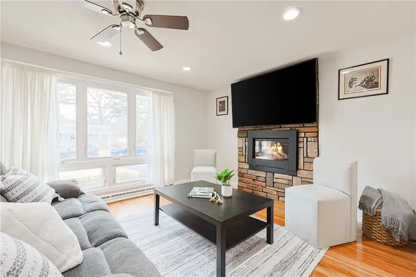 $525,000 | 40 Forestdale Drive, Cumberland, RI 02864