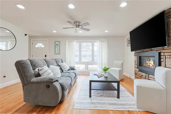 $525,000 | 40 Forestdale Drive, Cumberland, RI 02864