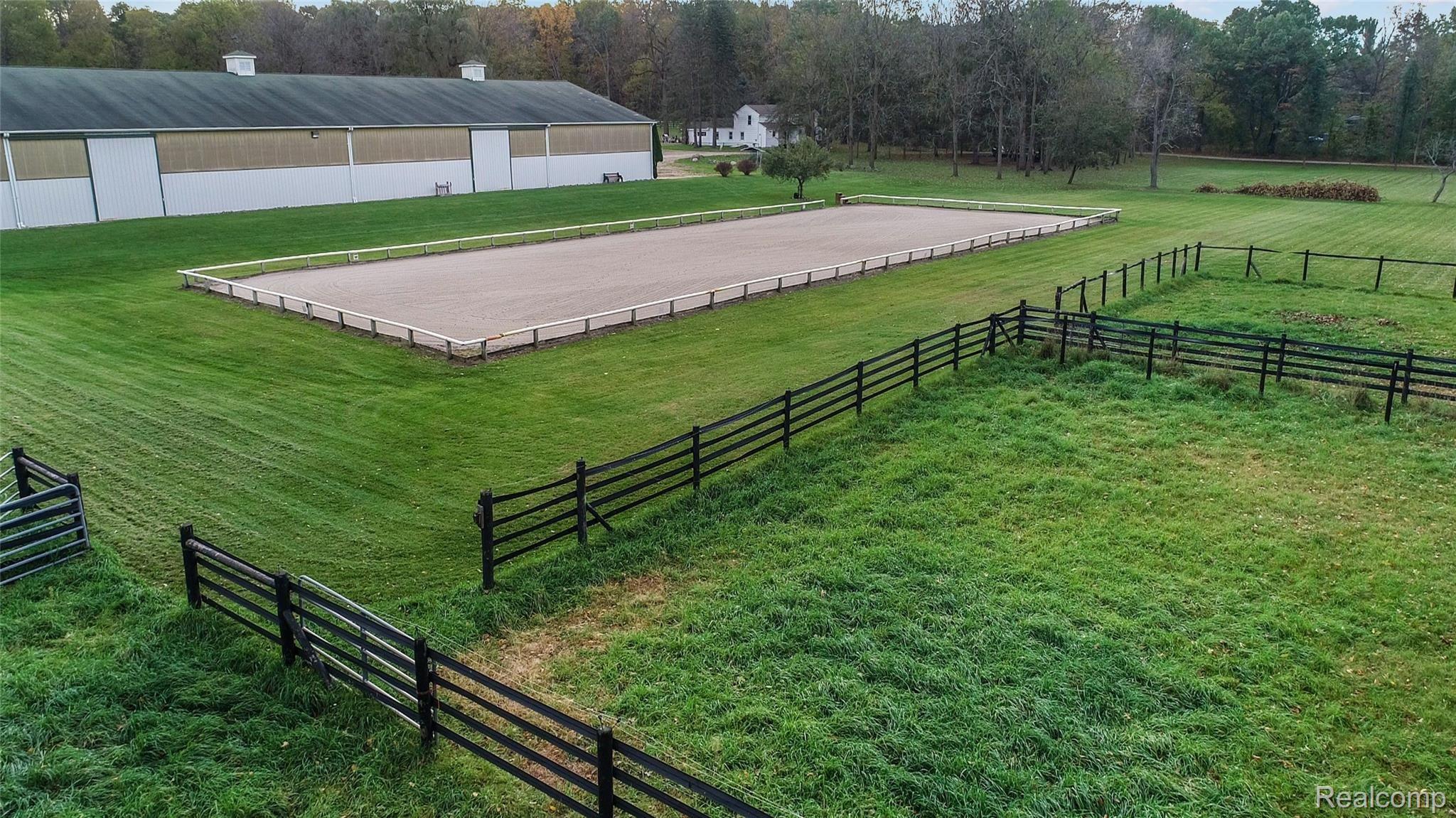 11150 Clark Road Davisburg, MI 48350 - Photo 4 of 40 Clark-46.jpg