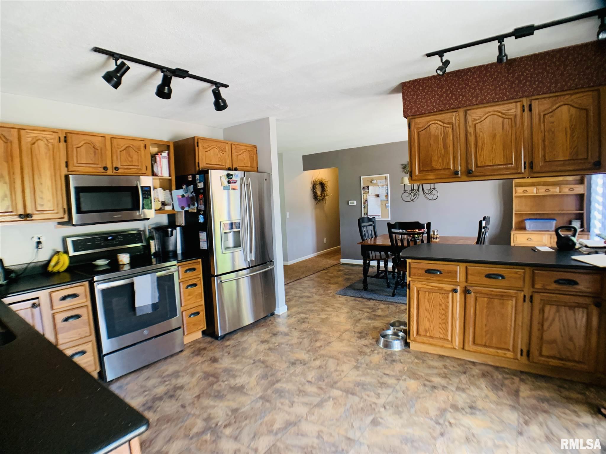 29 Prairie Road Macomb, IL 61455 - Photo 23 of 30 Gallery Image 23