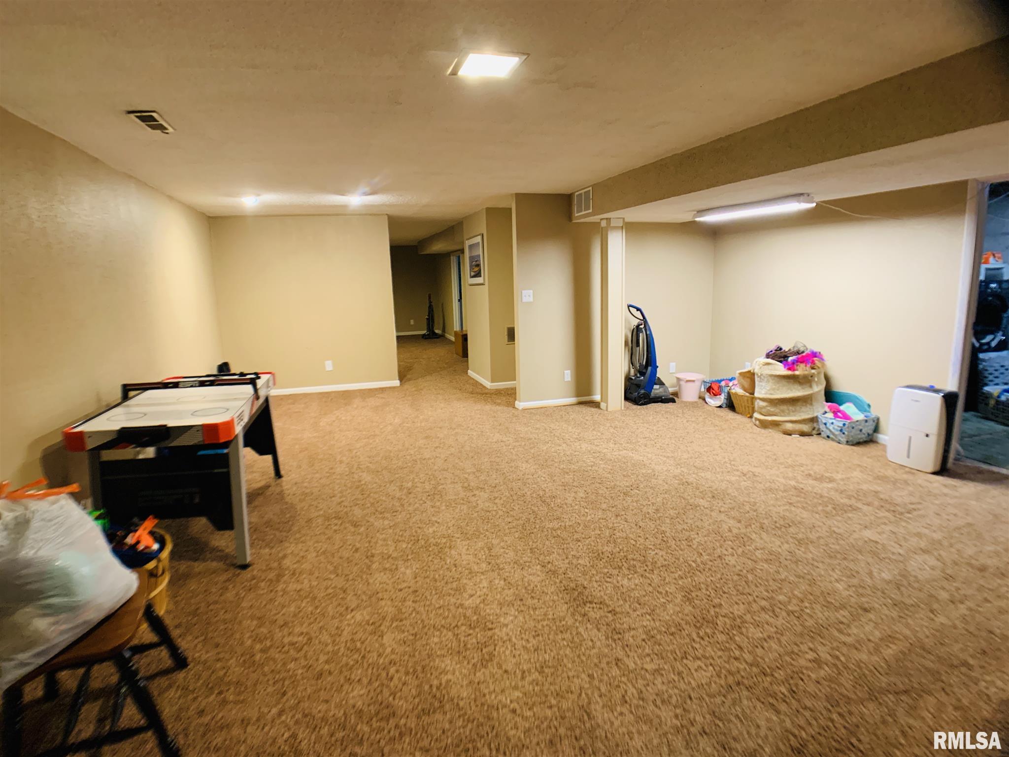 29 Prairie Road Macomb, IL 61455 - Photo 30 of 30 Gallery Image 30