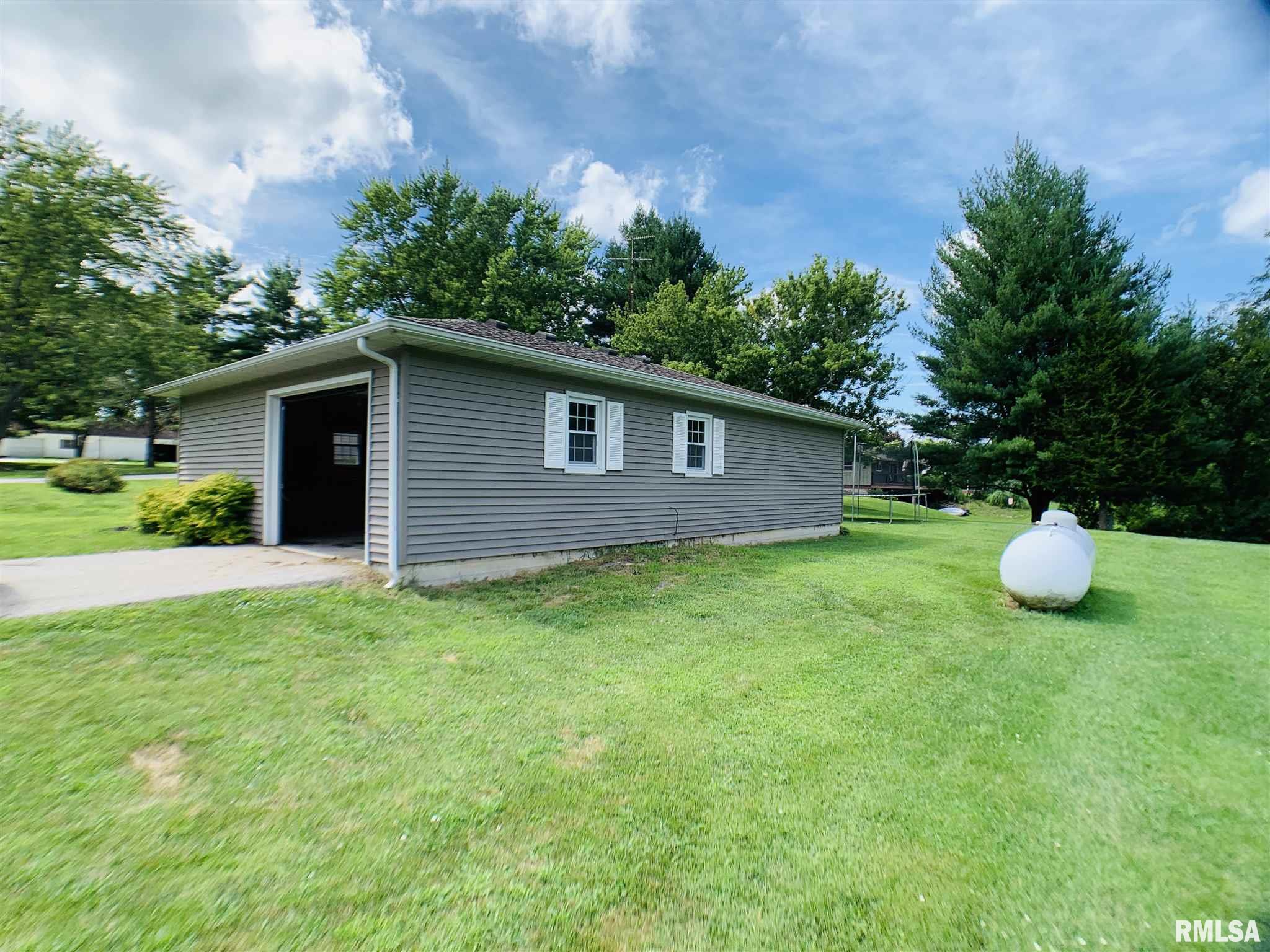29 Prairie Road Macomb, IL 61455 - Photo 8 of 30 Gallery Image 8