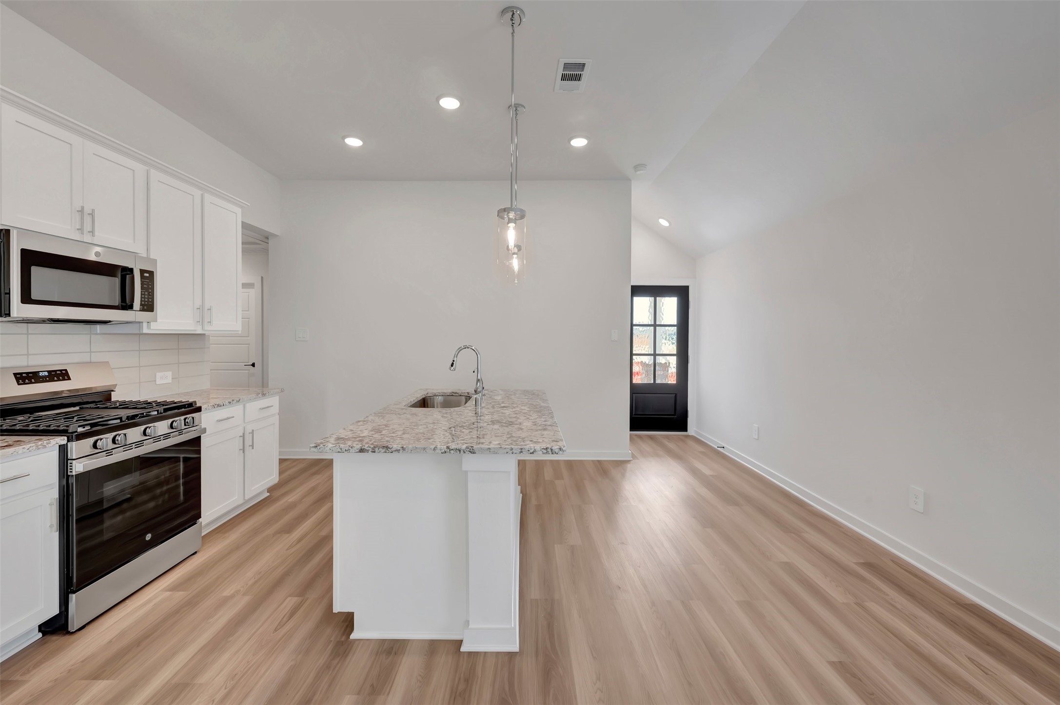 759 Hackberry Branch Magnolia, TX 77354 - Photo 20 of 43
