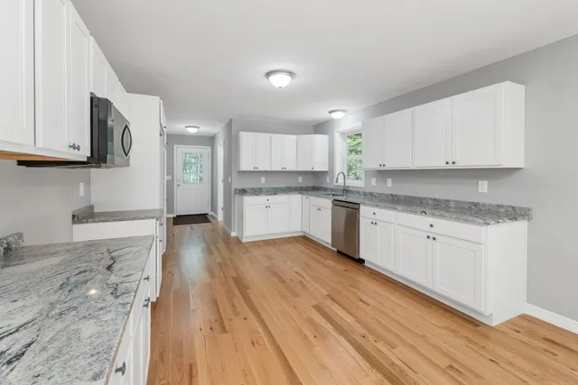 $479,900 | 128 Onset Road, Bennington, NH 03442