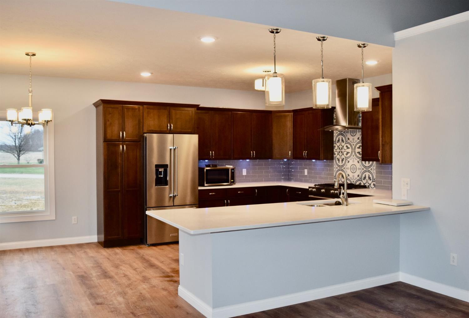 231 South Ridge Lane Versailles, IN 47042 - Photo 4 of 21