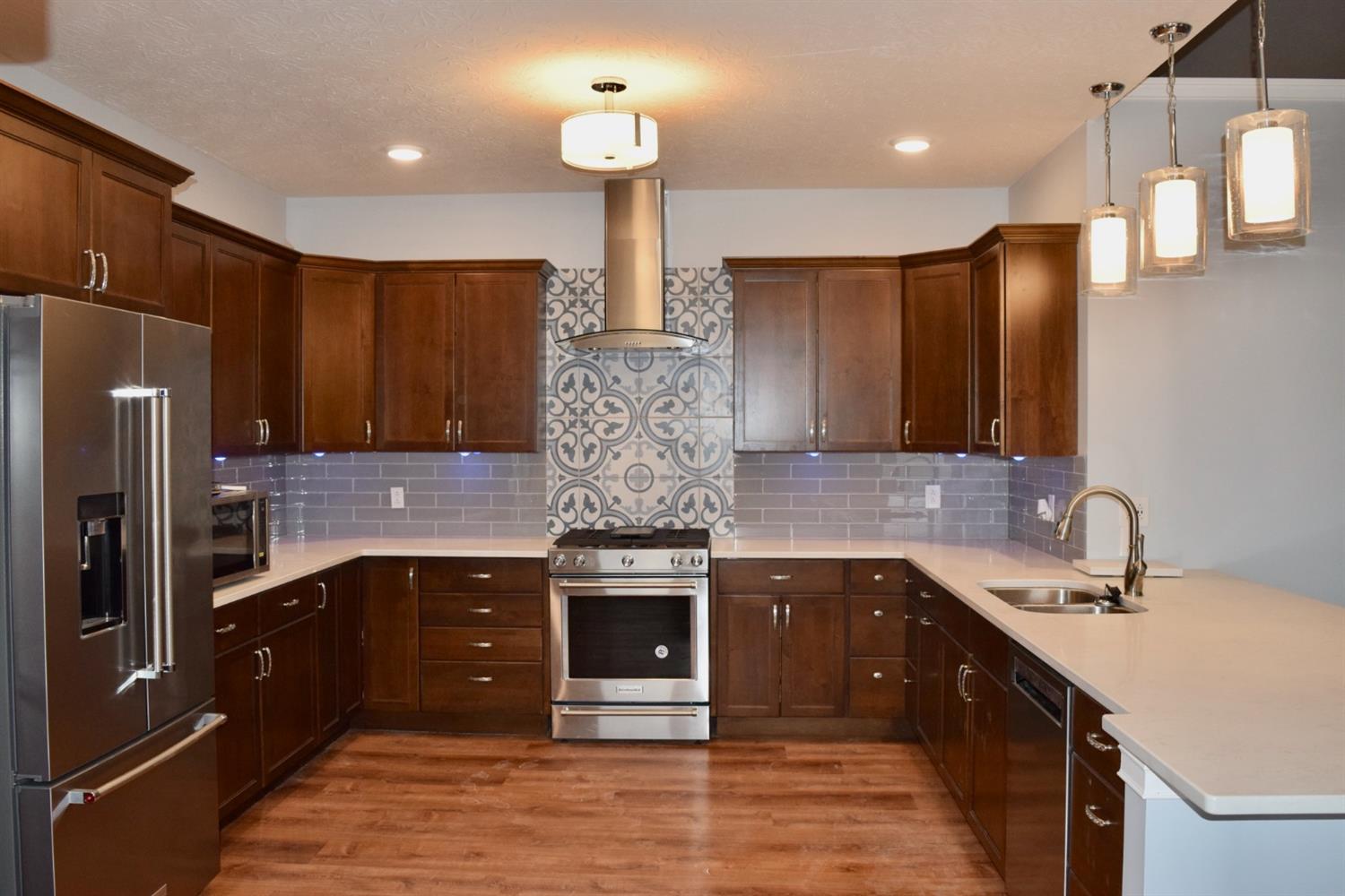 231 South Ridge Lane Versailles, IN 47042 - Photo 5 of 21
