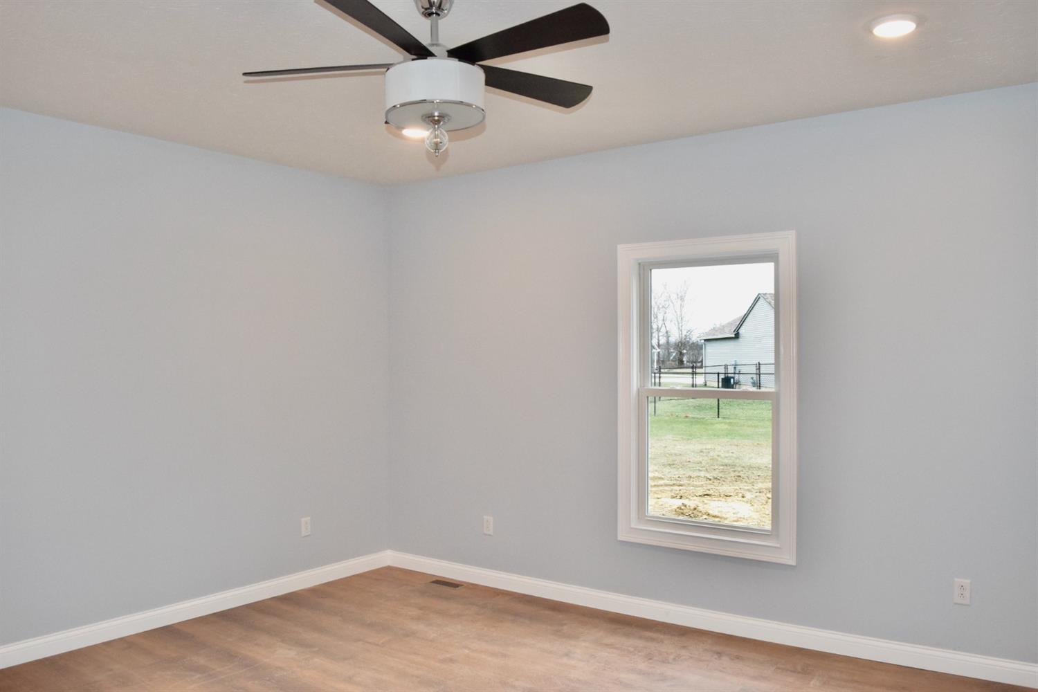 231 South Ridge Lane Versailles, IN 47042 - Photo 7 of 21