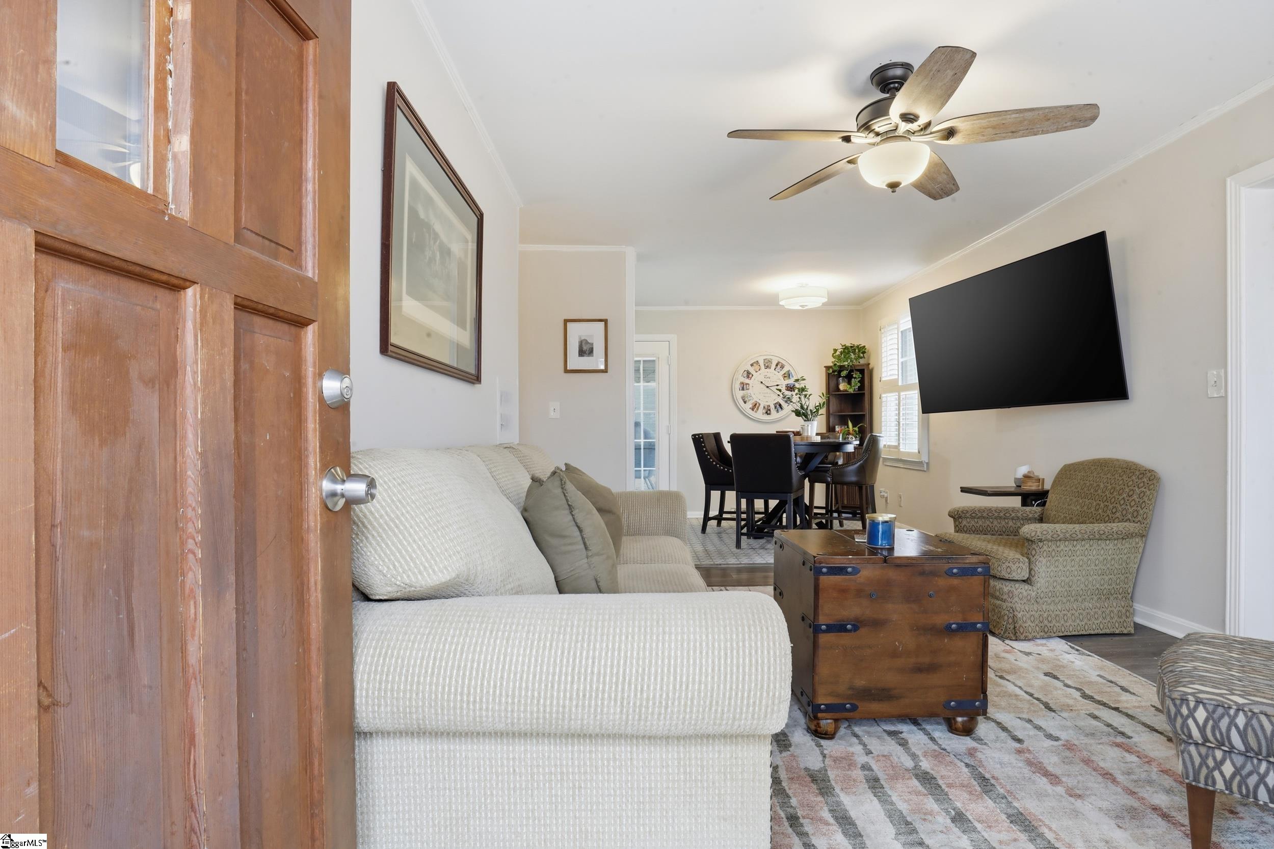 103 Fairlane Circle Greenville, SC 29607 - Photo 3 of 18