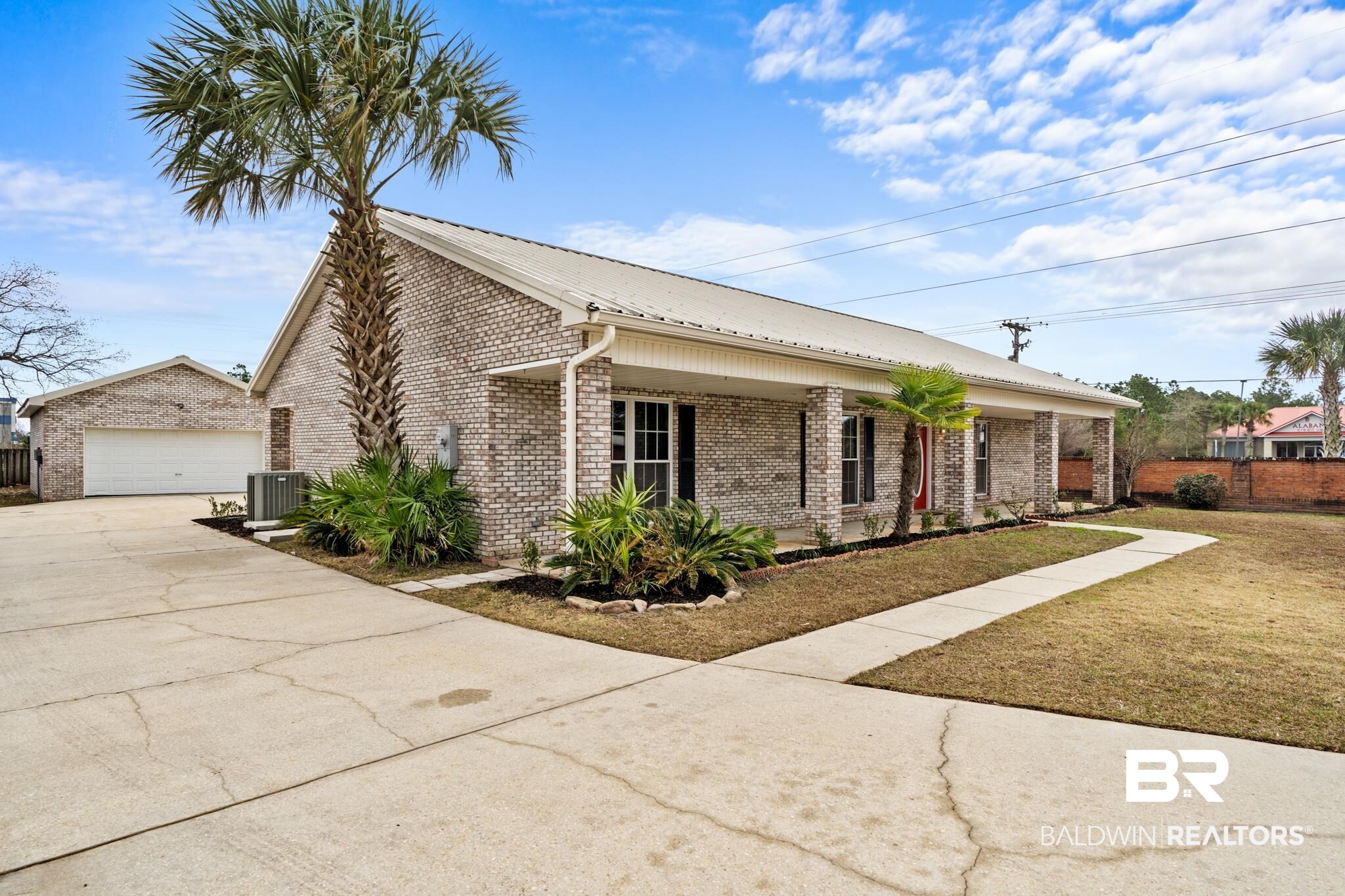 4586 Spinnaker Way Orange Beach, AL 36561 - Photo 3 of 37 driveway