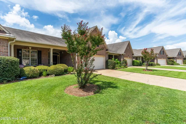 $409,500 | 3035 Braewood Court, Unit 102, Leland, NC 28451